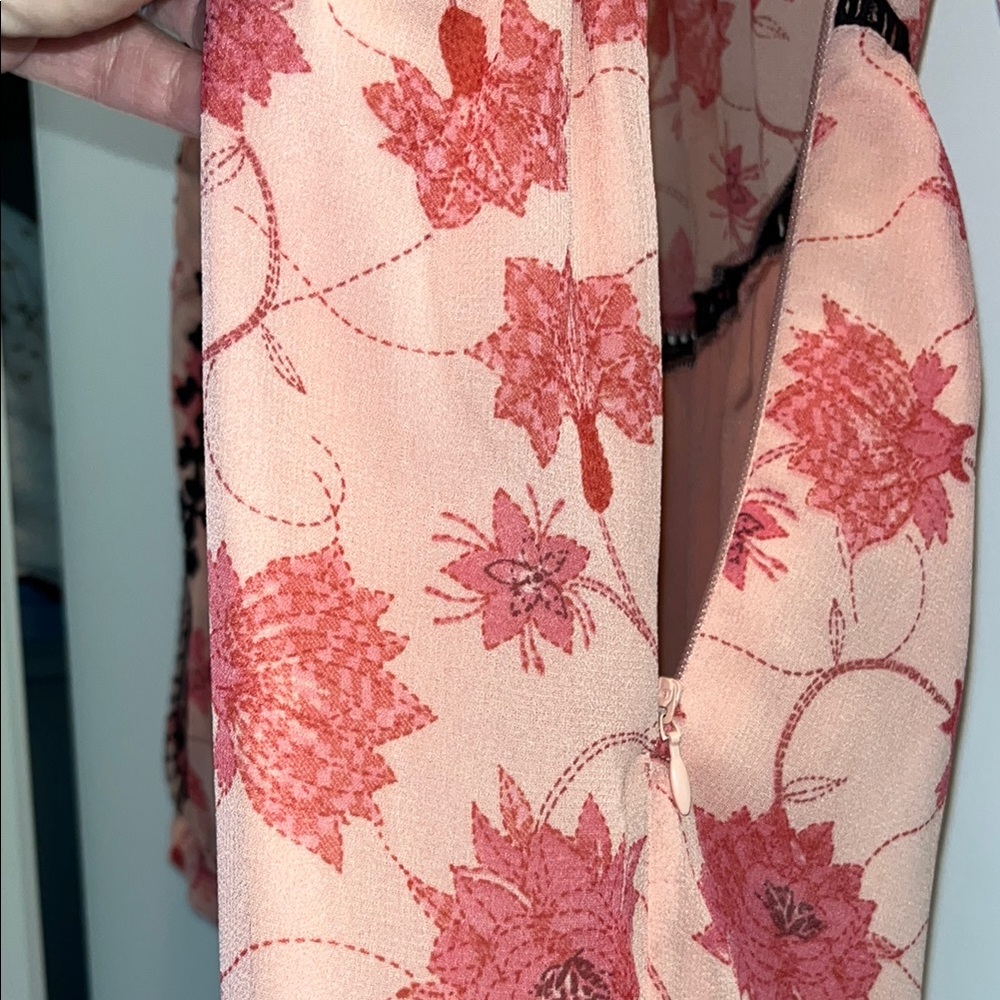 NWOTs TopShop Pink and Black Floral Lightweight Dress  Woman Size 6 - Picture 13 of 13